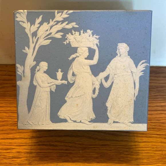 Wedgwood Other - Vintage Wedgwood Venice Bone China Trinket Jewelry Box